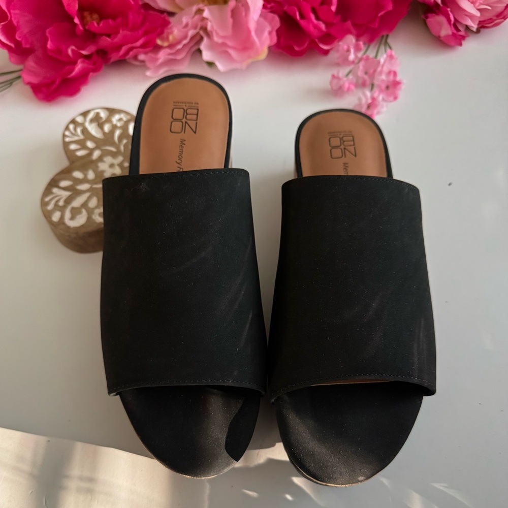 No Boundaries Black Mules with Suede Strap